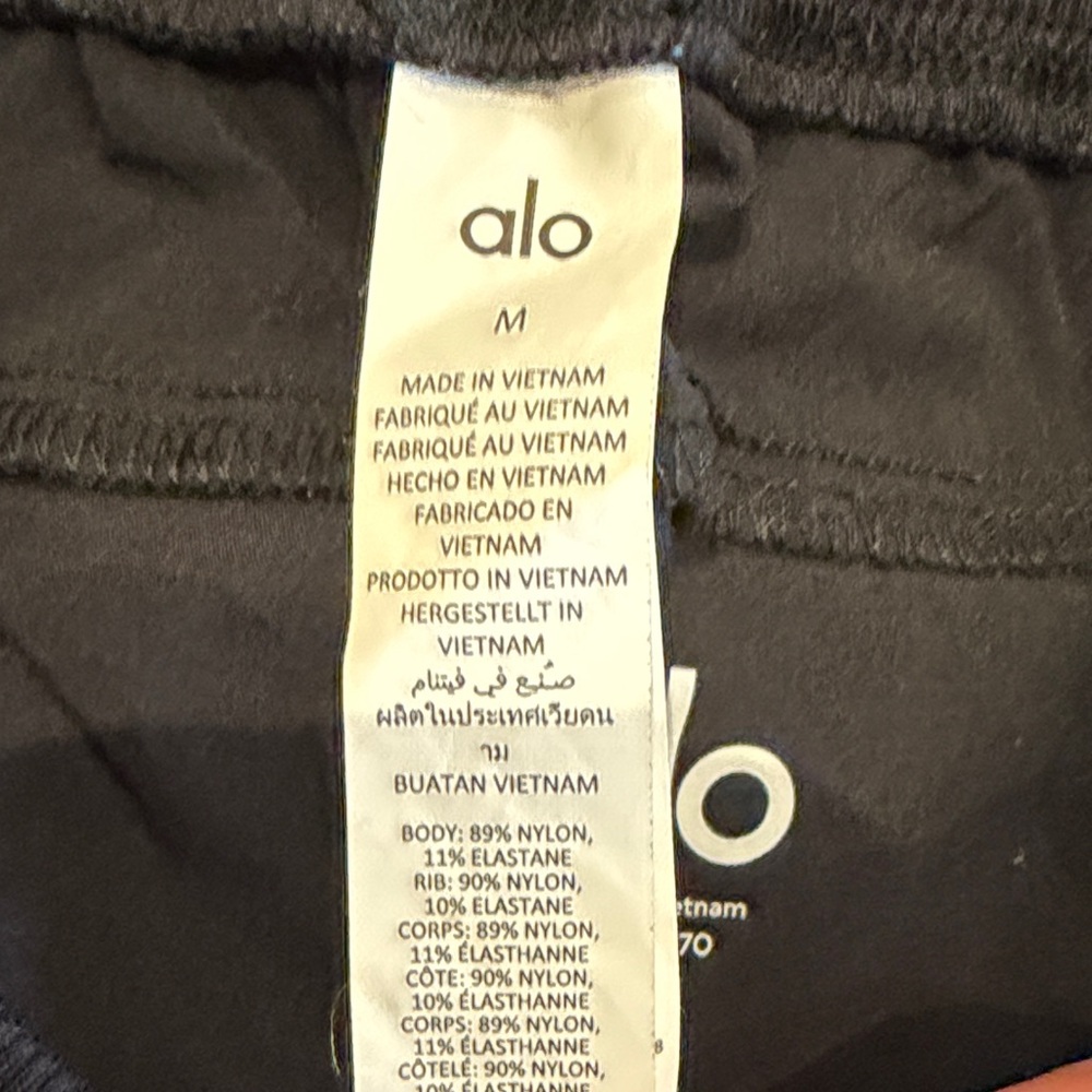 Alo Black Co-Op Pant (Long) - Picture 4 of 4